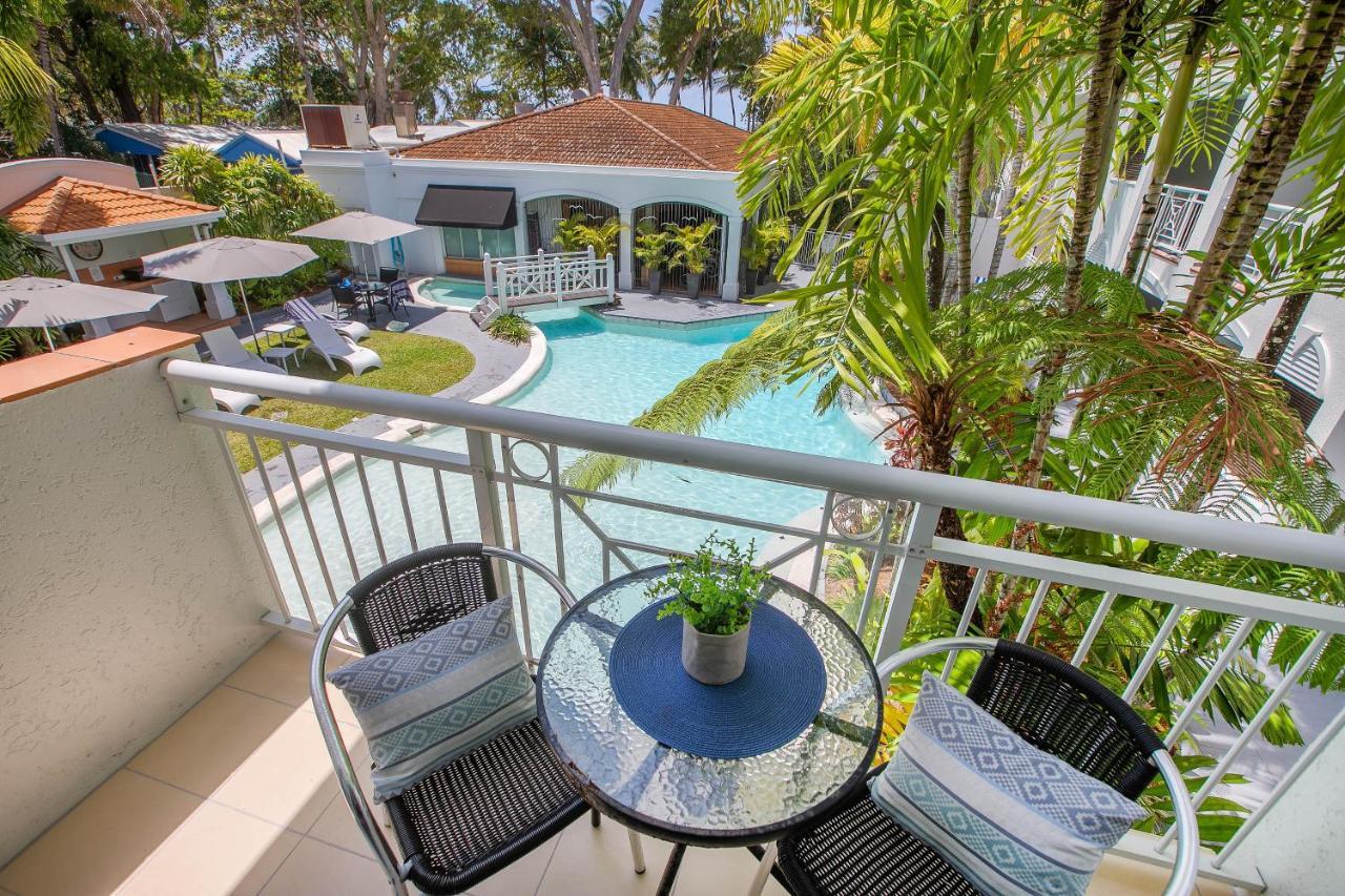Alassio Beachfront Apartments Palm Cove Habitación foto