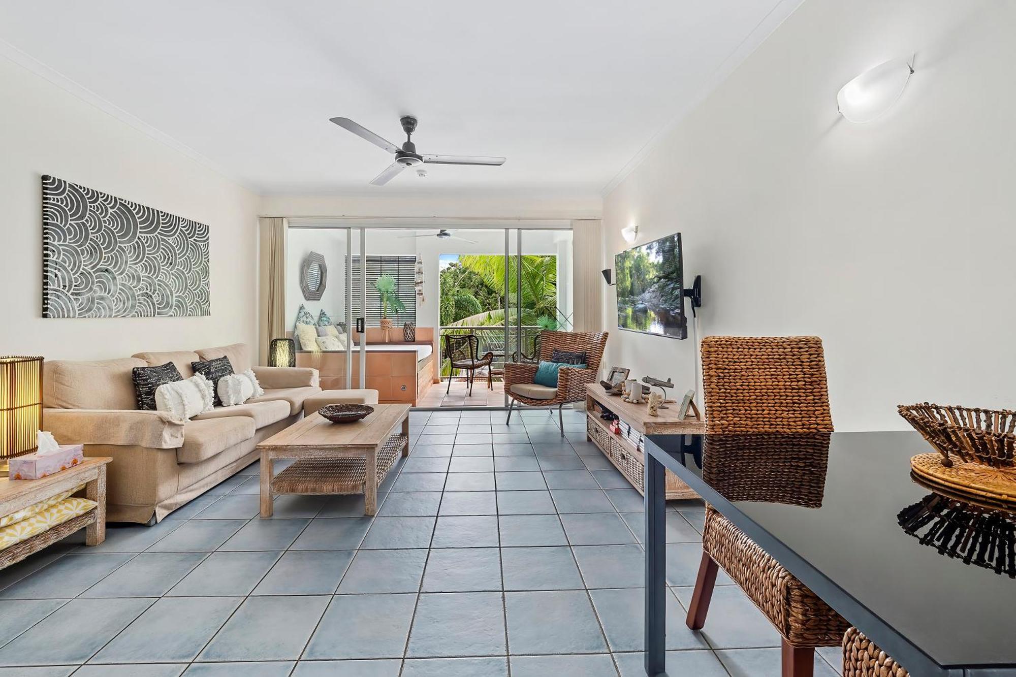 Alassio Beachfront Apartments Palm Cove Habitación foto