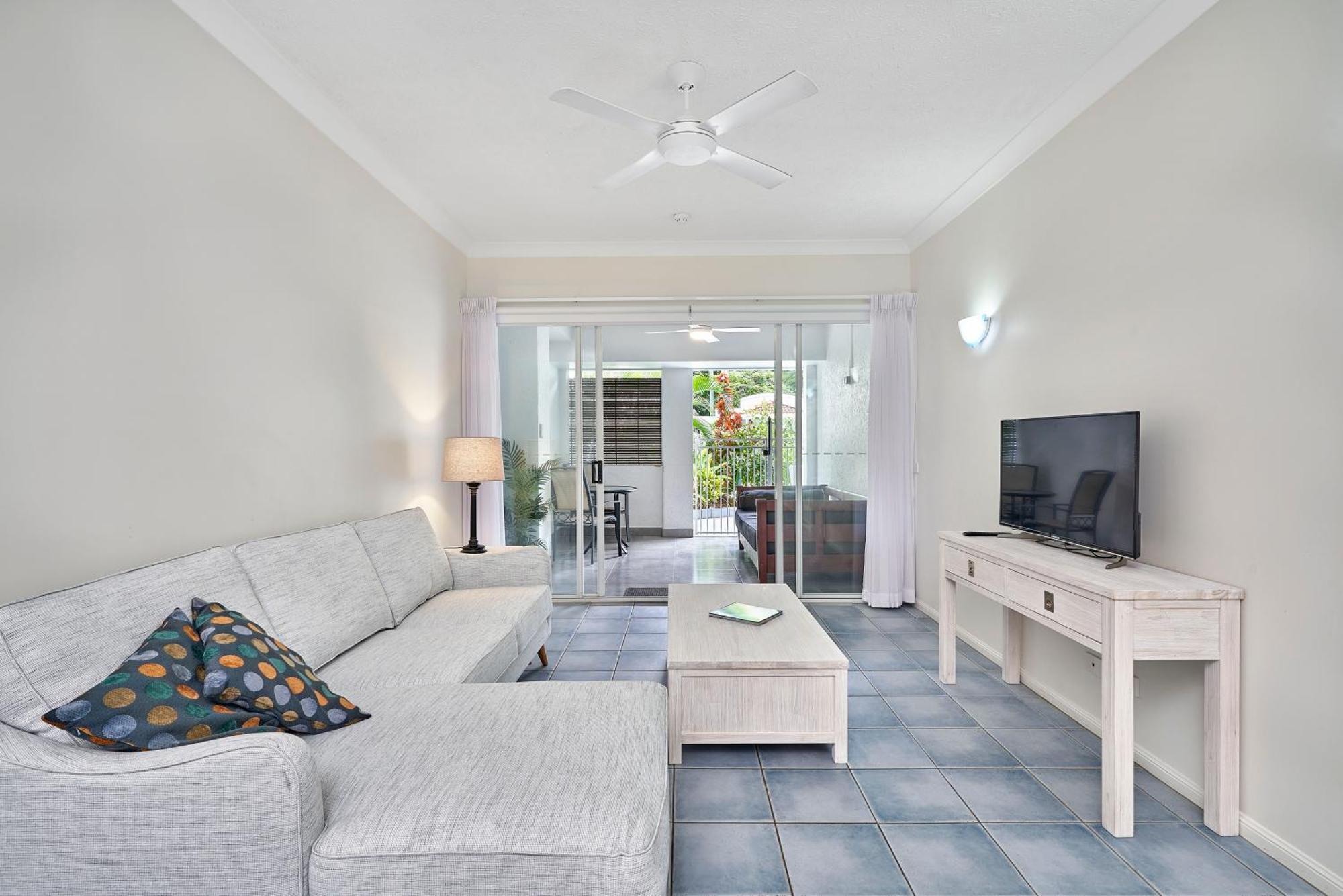 Alassio Beachfront Apartments Palm Cove Habitación foto