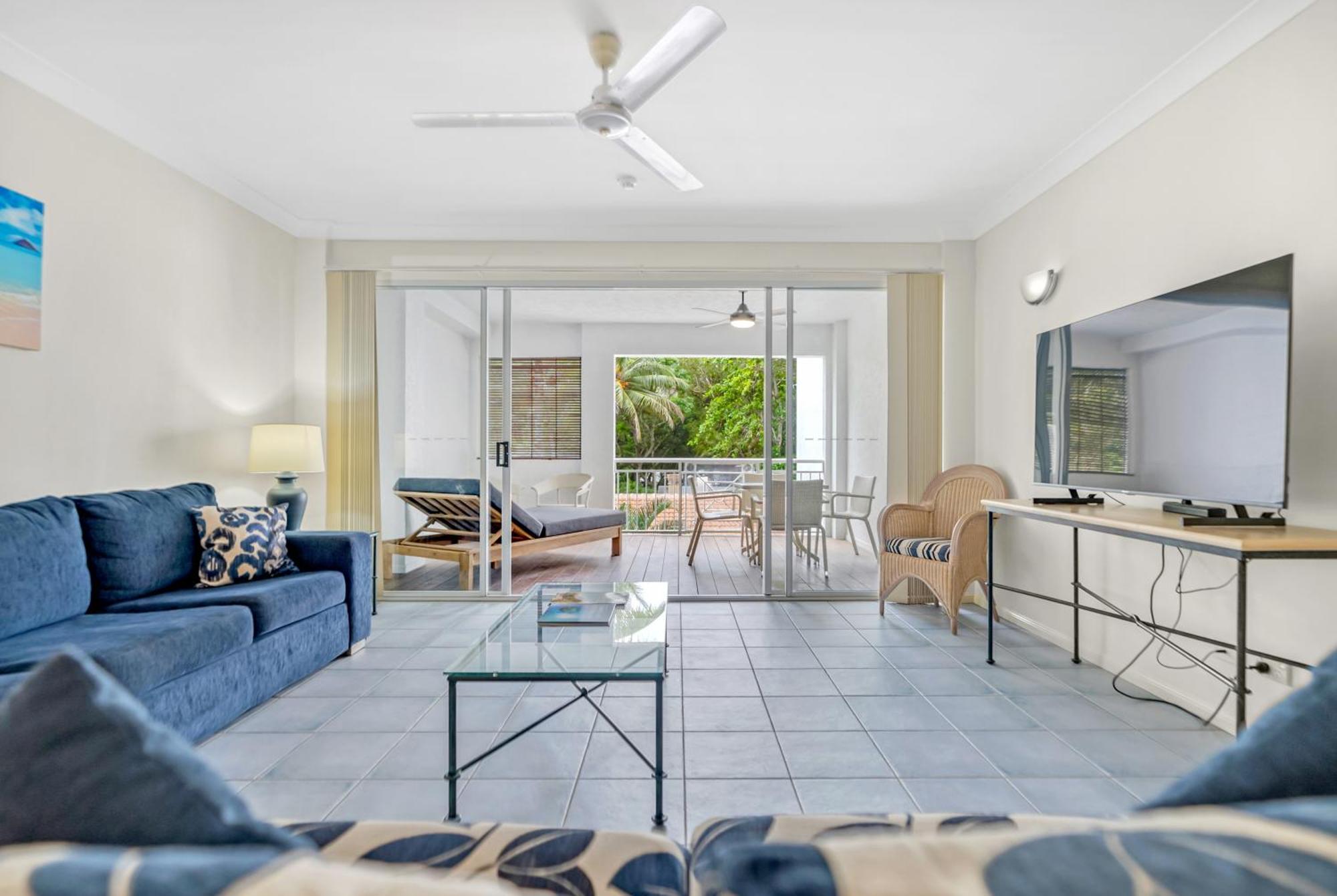 Alassio Beachfront Apartments Palm Cove Habitación foto